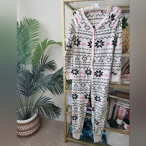 Snowflake Christmas Pajama Onsie Women's Size Large